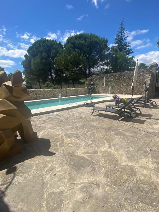 Logis Dans Ancien Relais De Poste Apartment Saint Julien Les Rosiers Luaran gambar